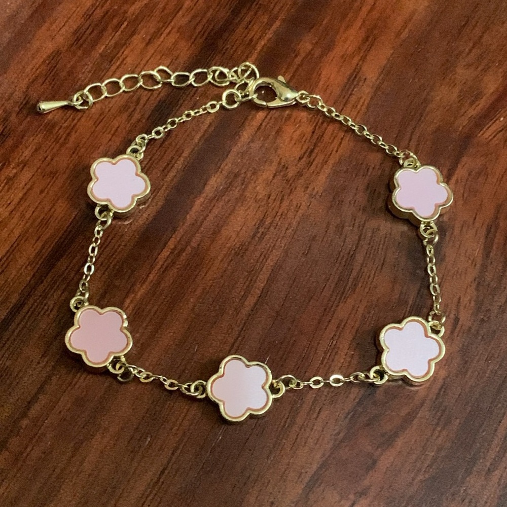 Gold tone pink stone bracelet